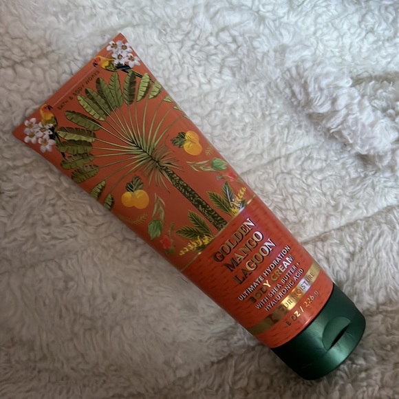 Golden mango lagoon, three piece gift set - Picture 2 of 4